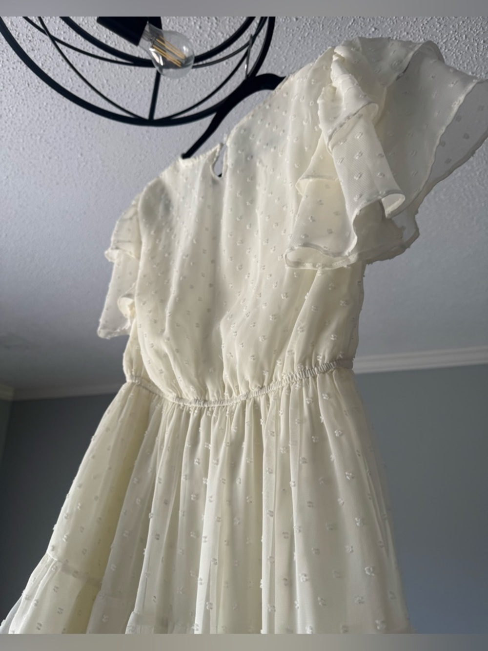 Dress - Picture 4 of 7